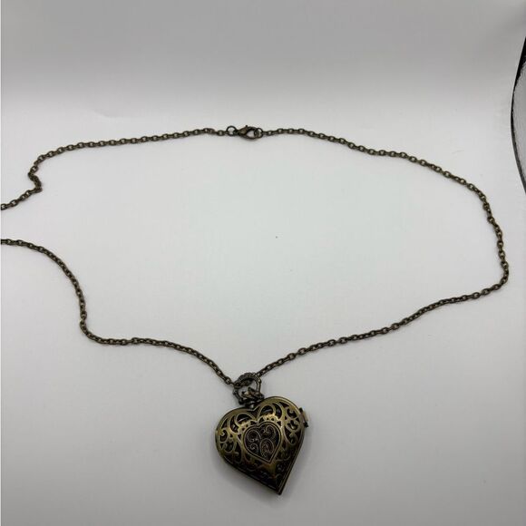 🕰️ Vintage Heart Locket Pocket Watch Necklace - Picture 3 of 3